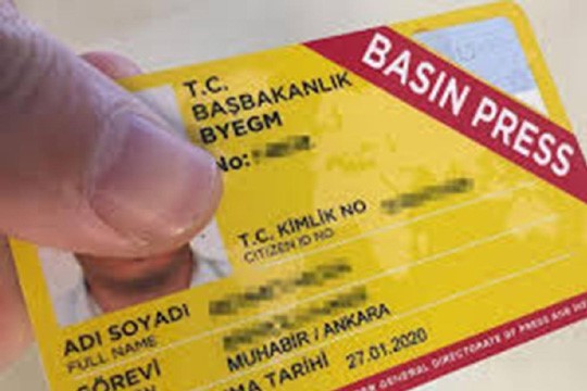 ALTUN: BASIN KARTLARI İPTAL EDİLMEDİ