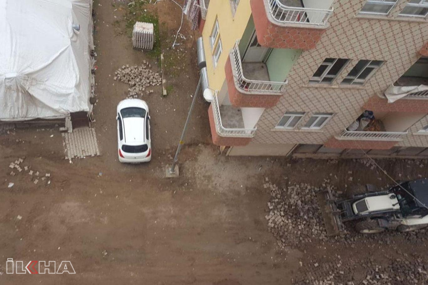 Park halindeki aracın aküsü çalındı