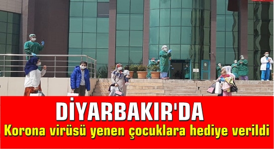 Korona virüsü yenen çocuklara hediye verildi..