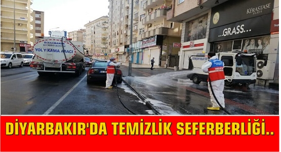 Diyarbakır’da Caddeler, sokaklar ve kaldırımlar sabunlu su ile yıkanıyor..