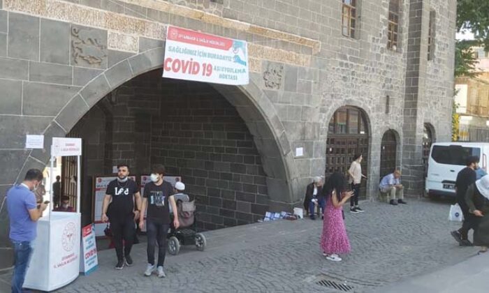 Diyarbakır’da mobil aşı uygulamasına başlandı!