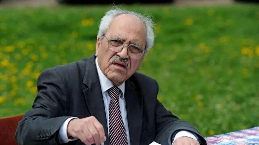 Sezai Karakoç, 88 yaşında hayatını kaybetti