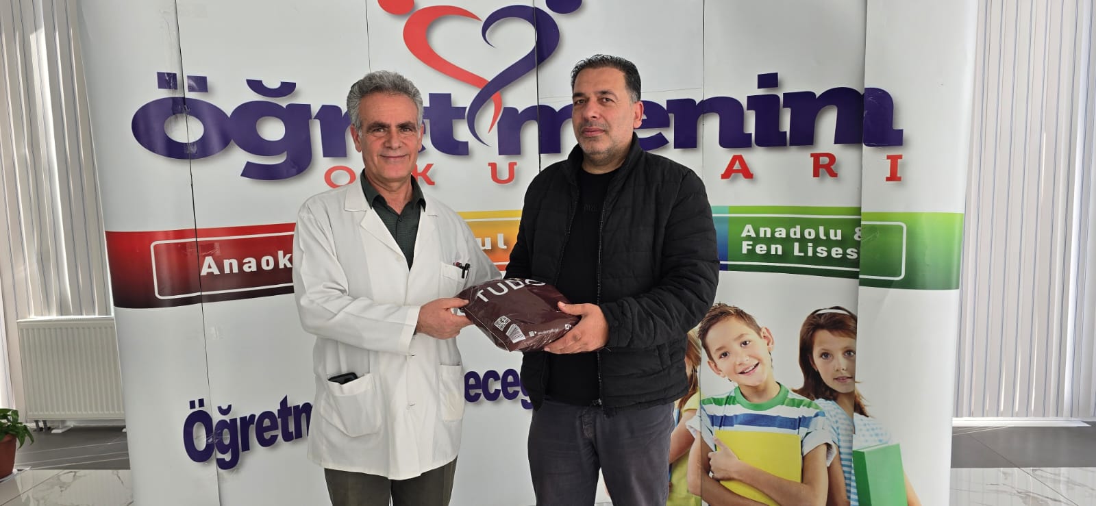 Öğretmene 40 yıl sonra duygulandıran ziyaret